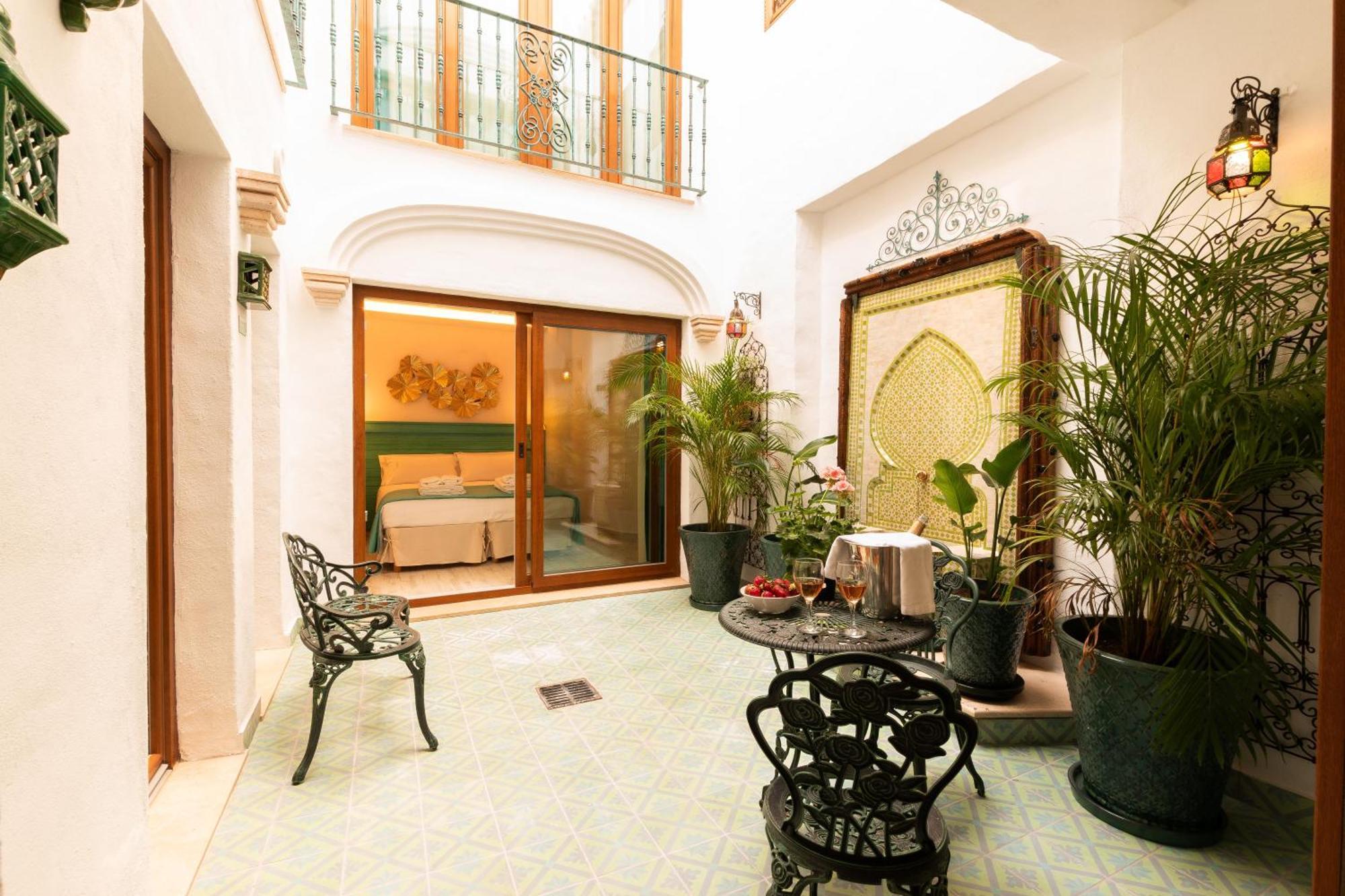 Casa Esmeralda - Luxury Boutique Apartments Old Town Эстепона Экстерьер фото