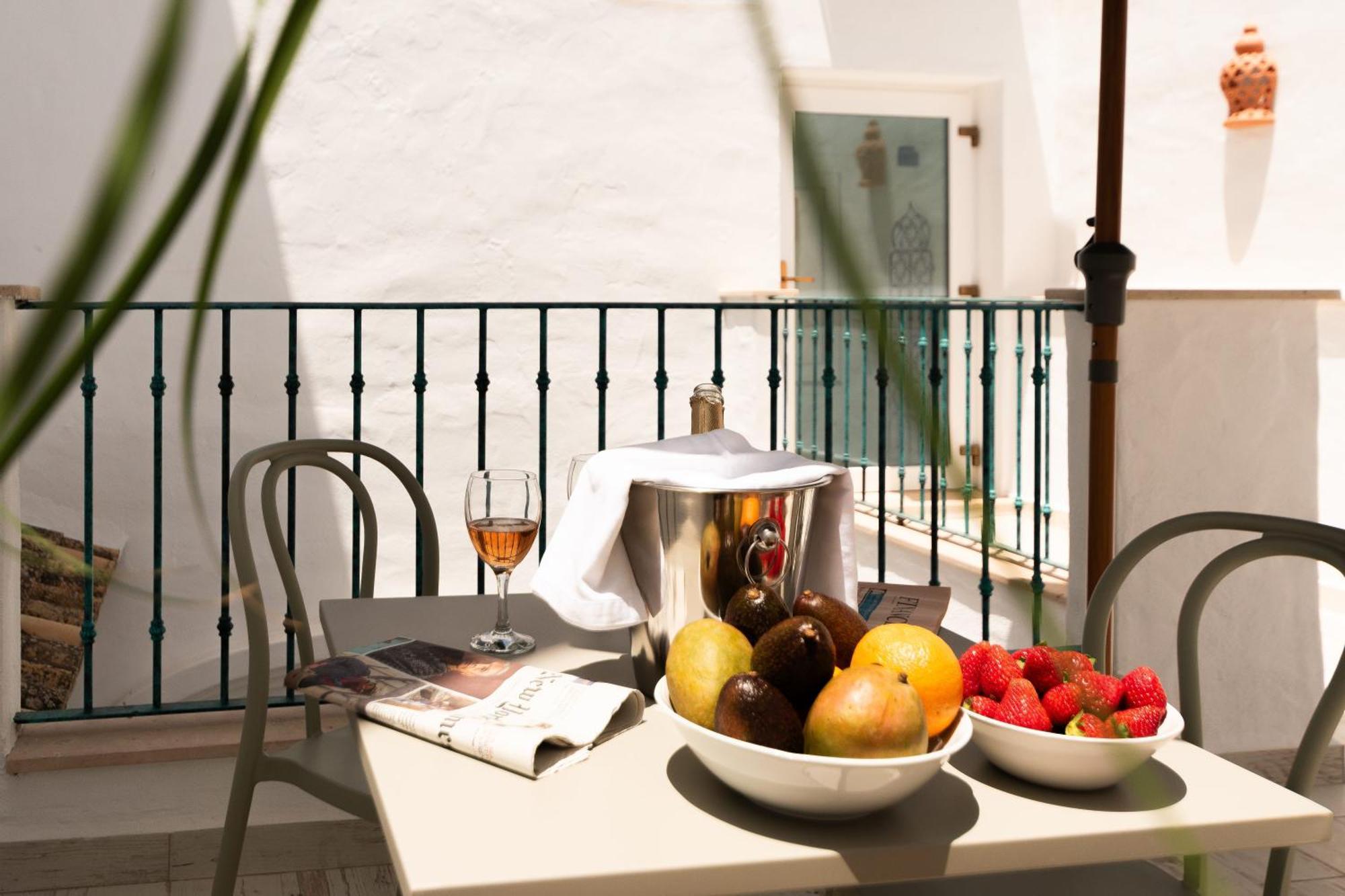 Casa Esmeralda - Luxury Boutique Apartments Old Town Эстепона Экстерьер фото