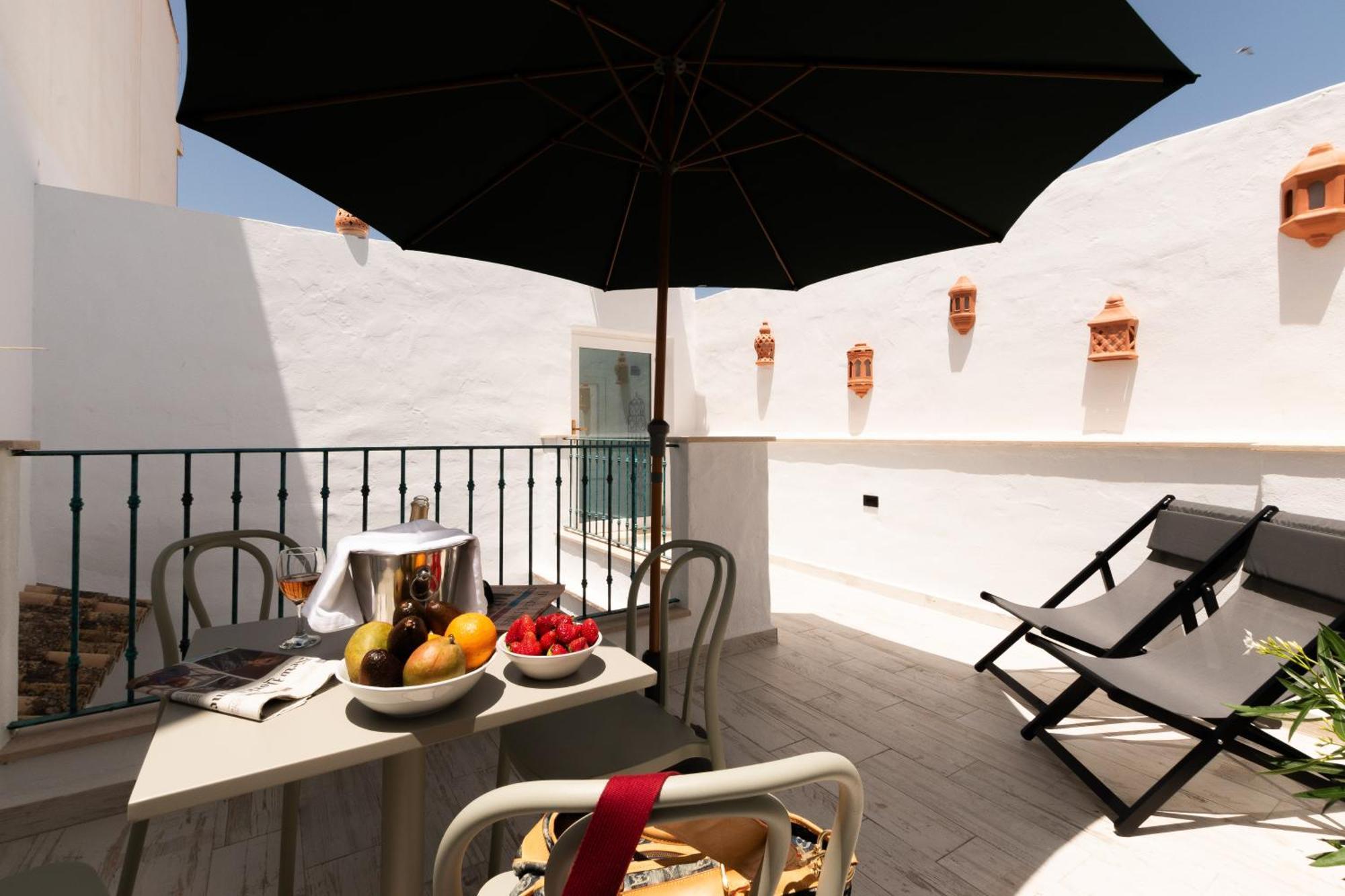Casa Esmeralda - Luxury Boutique Apartments Old Town Эстепона Экстерьер фото